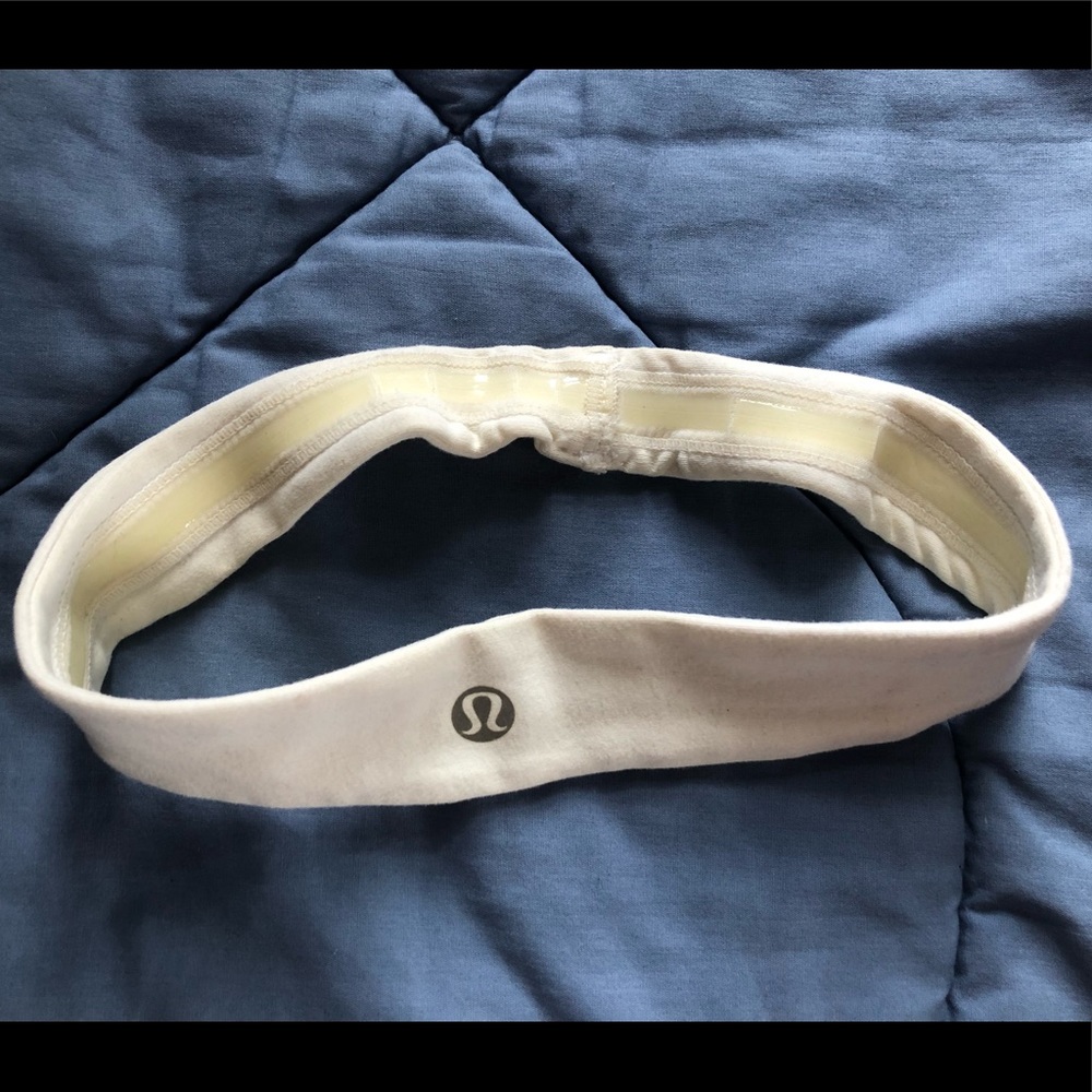 WHITE LULULEMON HEADBAND